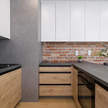 Mogilska Studio With Parking Near Tauron Arena Krakow By Noclegi Renters Exteriér fotografie