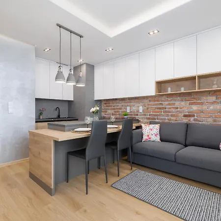 Mogilska Studio With Parking Near Tauron Arena Krakow By Noclegi Renters Exteriér fotografie